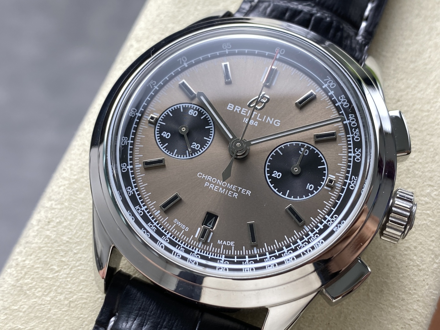 Breitling Premier B01 Chronograph 42 – 1:1 Grade Watch | Grey/Taupe Panda Dial | Black Alligator Leather Strap - Image 3