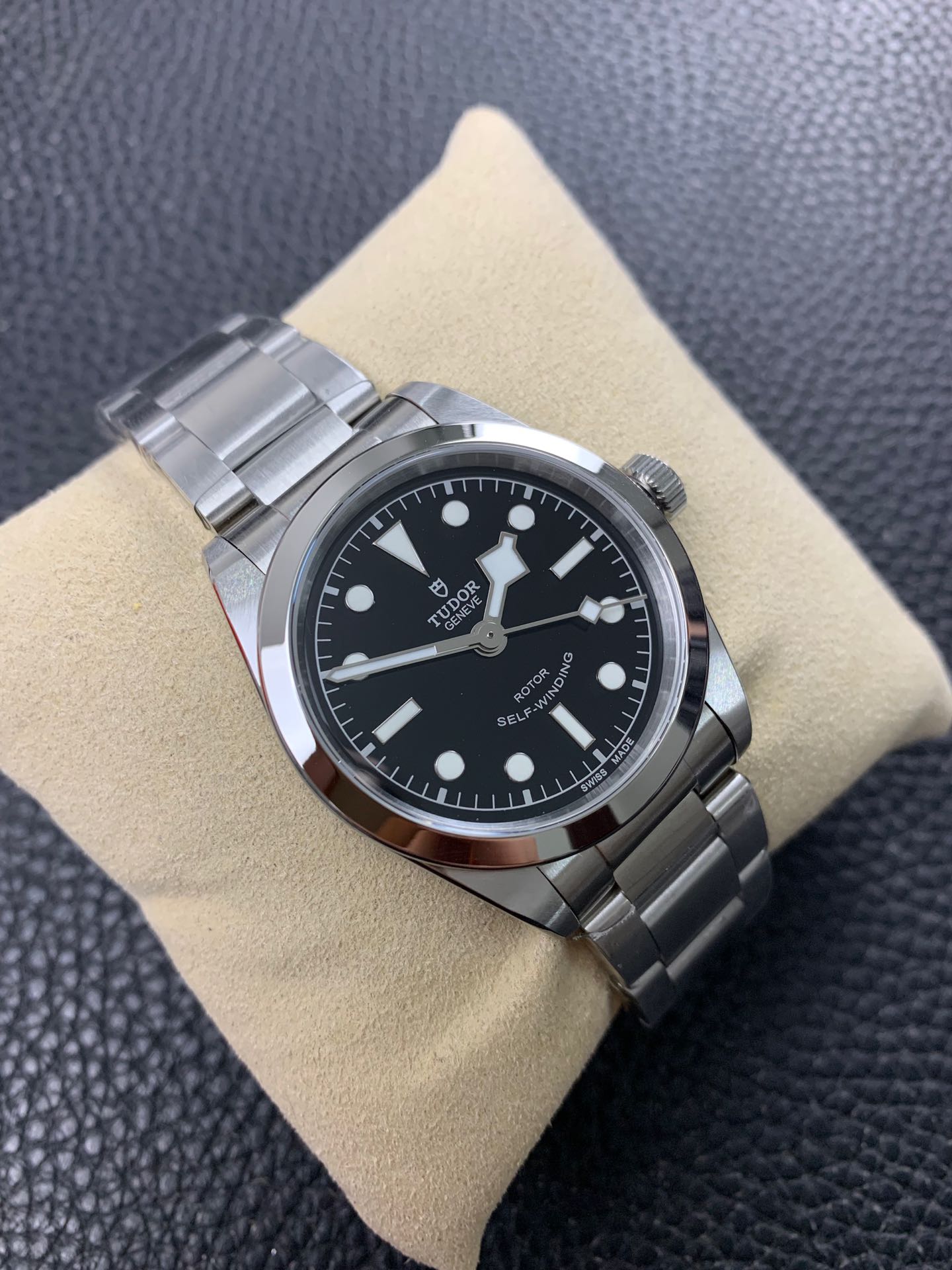 Tudor Heritage Black Bay “Smiley” 36mm – 1:1 Grade Watch | Black Dial | Steel Bracelet - Image 2