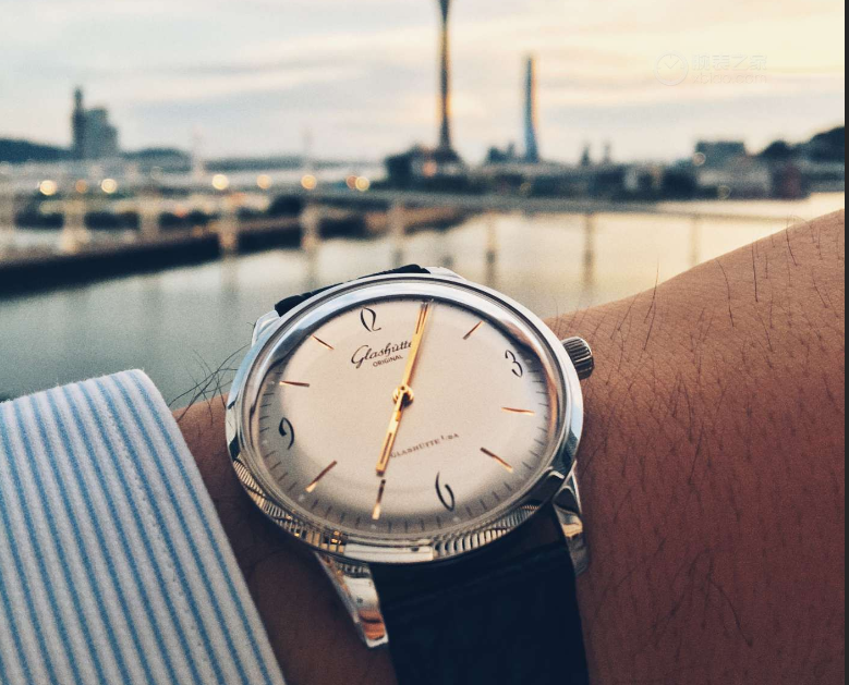 Glashütte Original Sixties 39mm Silver Dial Swiss 1:1 Grade Watch - Image 2