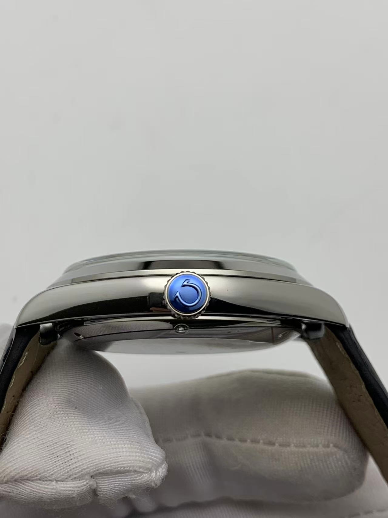 Omega De Ville Trésor Co-Axial Master Chronometer 40mm Silver Dial Swiss 1:1 Grade Watch - Image 5