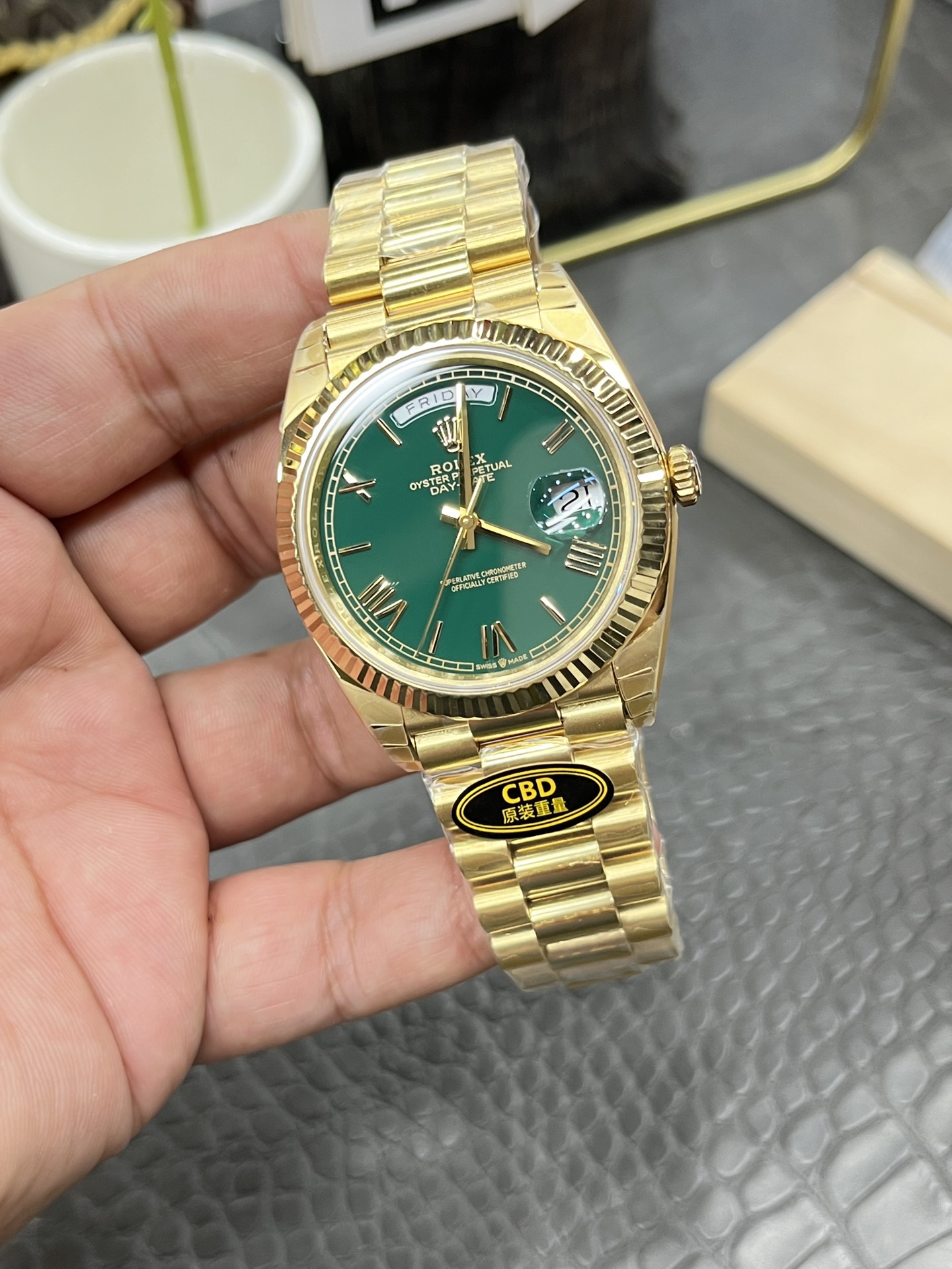Rolex Day-Date 40 Yellow Gold Green Dial Swiss 1:1 Grade Watch - Image 5