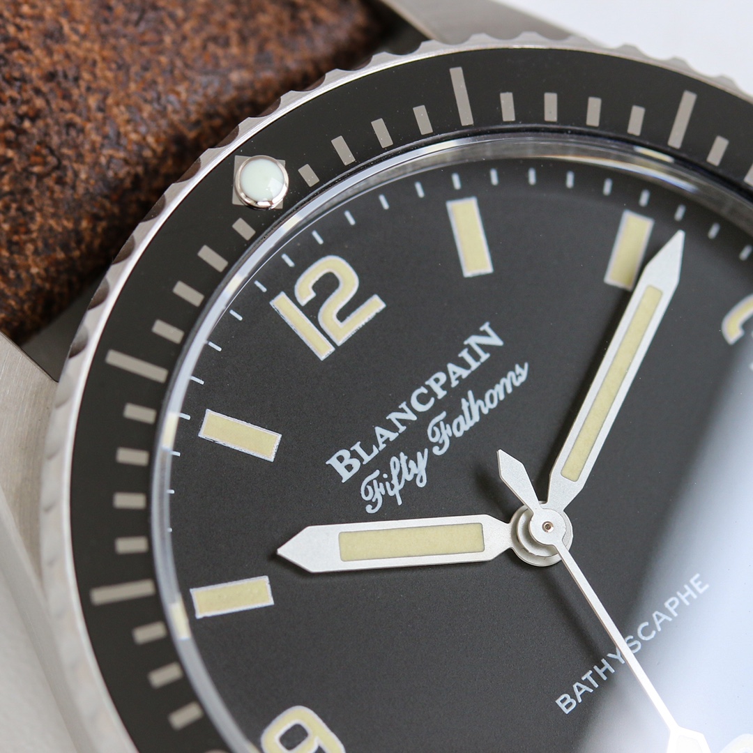 Blancpain Fifty Fathoms Bathyscaphe HODINKEE Limited Edition 38mm Swiss 1:1 Grade Watch - Image 4