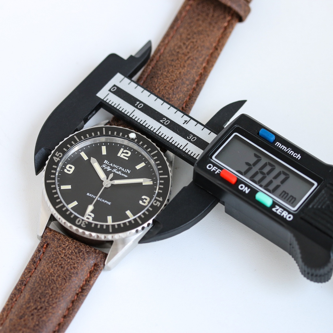 Blancpain Fifty Fathoms Bathyscaphe HODINKEE Limited Edition 38mm Swiss 1:1 Grade Watch - Image 9