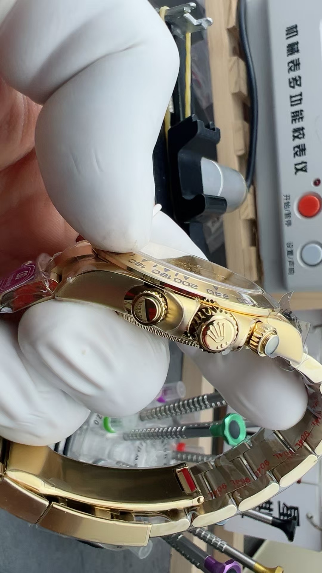Rolex Cosmograph Daytona Yellow Gold Golden Dial Swiss 1:1 Grade Watch - Image 5