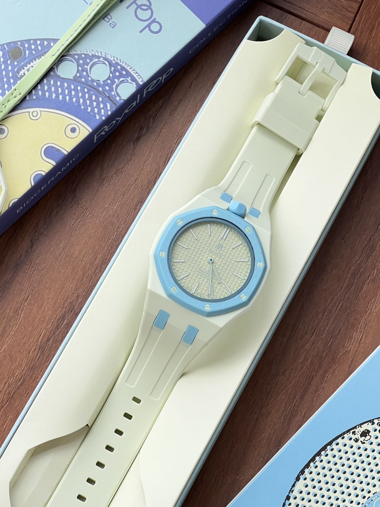 AP x Swatch Royal Pop “Lon Ba” Bioceramic Swiss 1:1 Grade Watch - Image 4