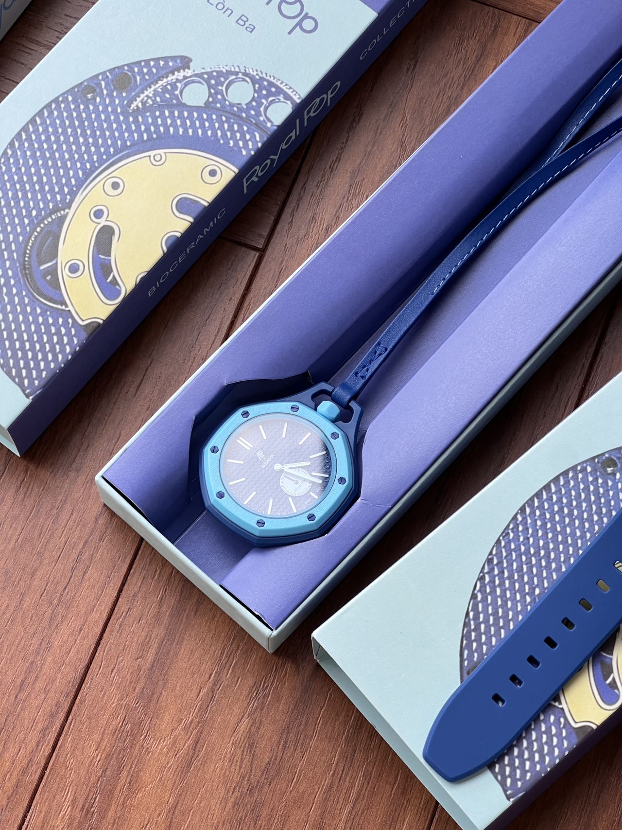 AP x Swatch Royal Pop “Lon Ba” Bioceramic Swiss 1:1 Grade Watch - Image 3