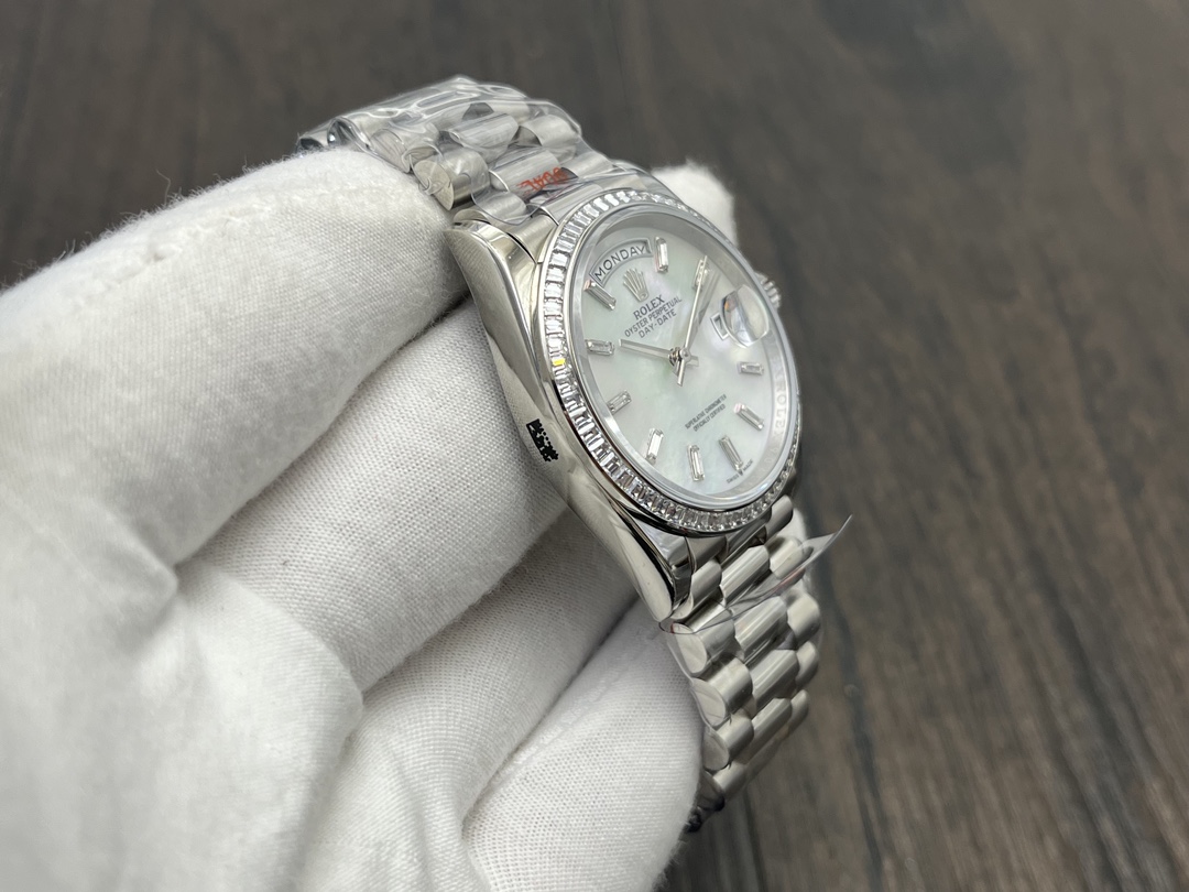 Rolex Day-Date 36mm Mother of Pearl Dial Swiss 1:1 Grade Watch - Image 5