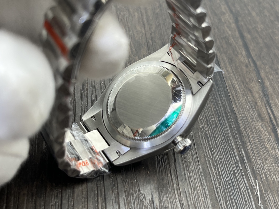 Rolex Day-Date 36mm Mother of Pearl Dial Swiss 1:1 Grade Watch - Image 7
