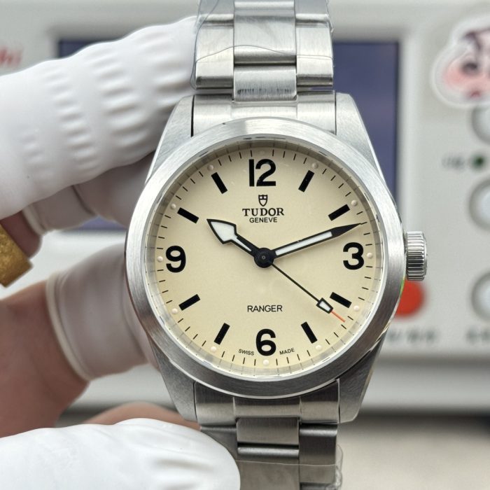 Tudor Ranger 39mm Beige Domed Dial Stainless Steel Bracelet Swiss 1:1 Grade Watch